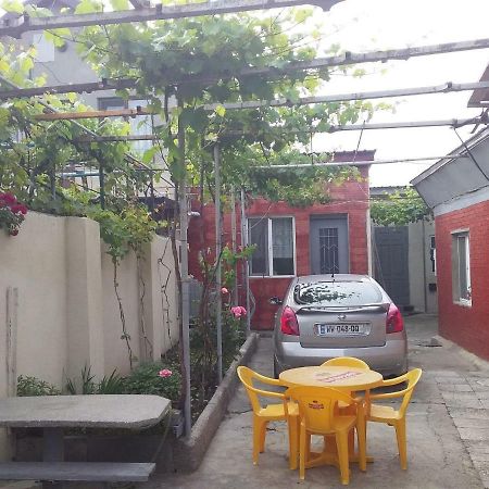 Guest House Gikacha Tbilisi Exterior foto